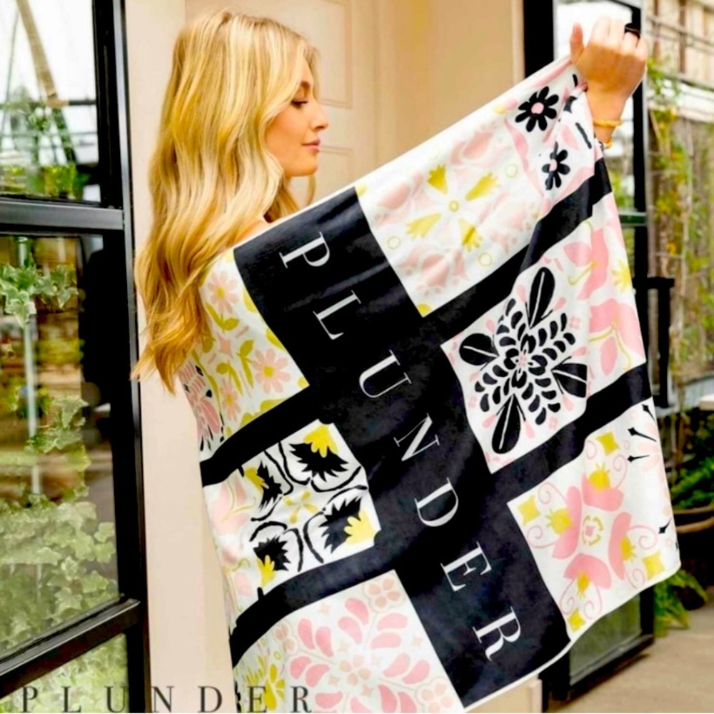 BNIB - Plunder Oversized Beach Towel